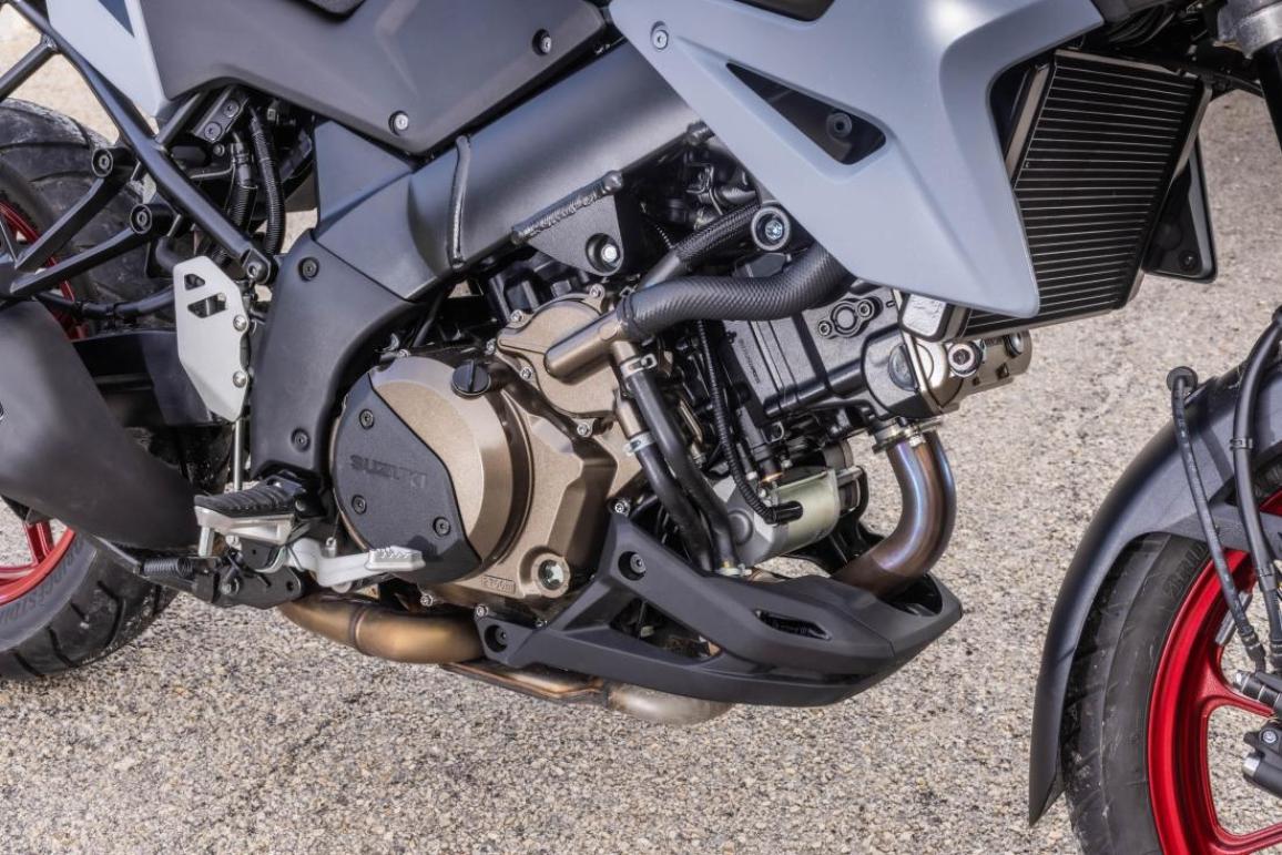 suzuki v strom 1050 review